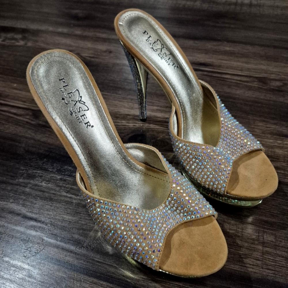 Pleaser Day & Night Gold Rhinestone Heel size 9 NEVER WORN